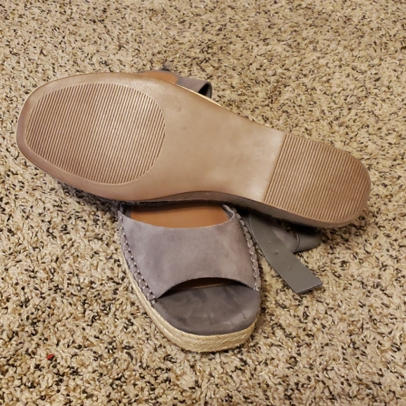 Espadrills - Picture 2 of 2